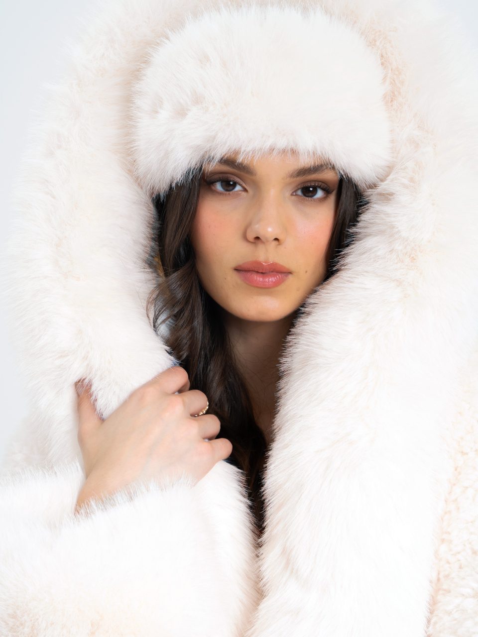 Miss Circle White Wrap Around Vegan Fur Hat